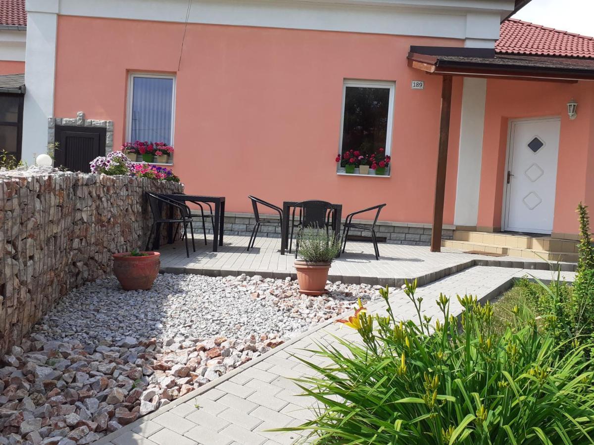 Privat Cujova Hotel Hrabusice Exterior photo